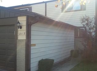 1211 Cedarwood Dr UNIT D, Crest Hill, IL 60403