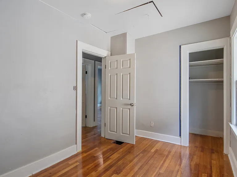 720 Winton St — Photo 6