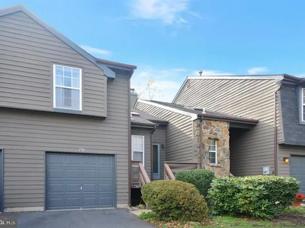 17D Andover Cir, Princeton, NJ 08540