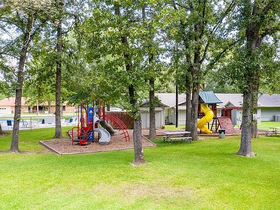 2nd image of 108 Cedarwood Dr