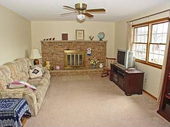 5th image of 225 Highland Hills Dr