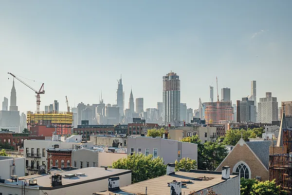 Rented by Nooklyn NYC LLC | media 62