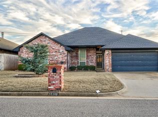 12120 SW 7th St, Yukon, OK 73099