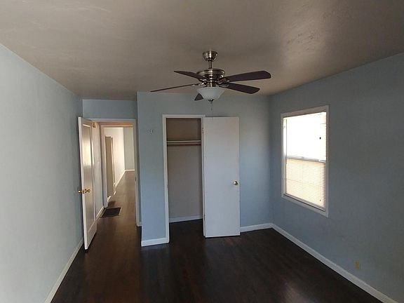 Same bedroom from the other direction.