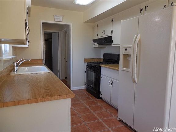 4th image of 1203 Crestmont Ave