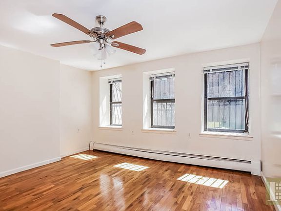 4th image of 32 W 126th St