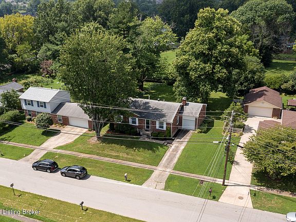 4th image of 820 Marengo Dr