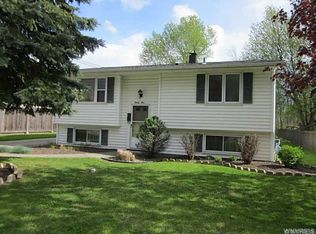 31 Ronald Dr, Lancaster, NY 14086