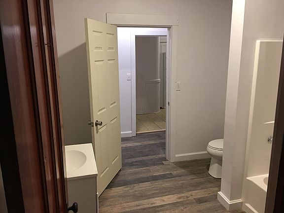 4th image of 322 Park Ave #1