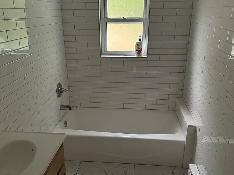 32 Starr Ave #6 — Photo 7