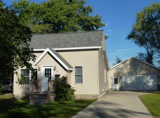 2514 Riverview Ave, Muskegon, MI 49445