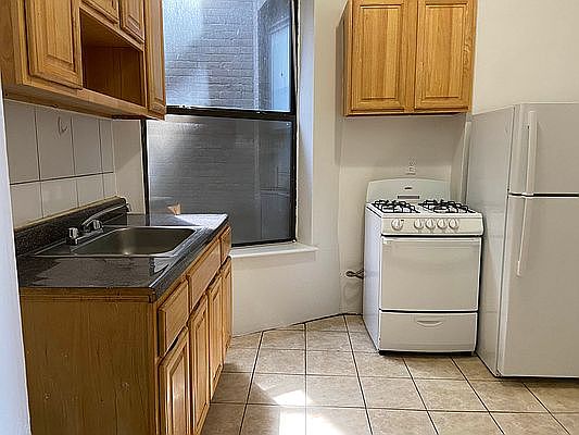 5th image of 321 141st St #4E
