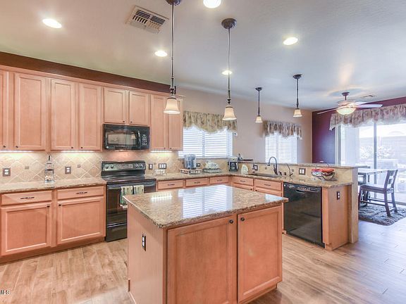5th image of 25473 N 68th Ln