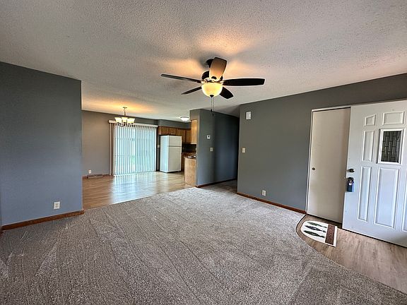 4th image of 706 W Olive St