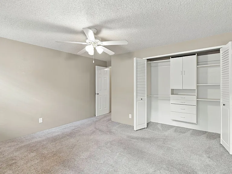 327 N Main St #2 — Photo 20