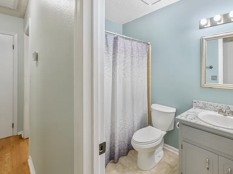 1835 Folkstone Rd — Photo 20