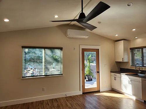 2nd image of 208B Thoreau Cir #B