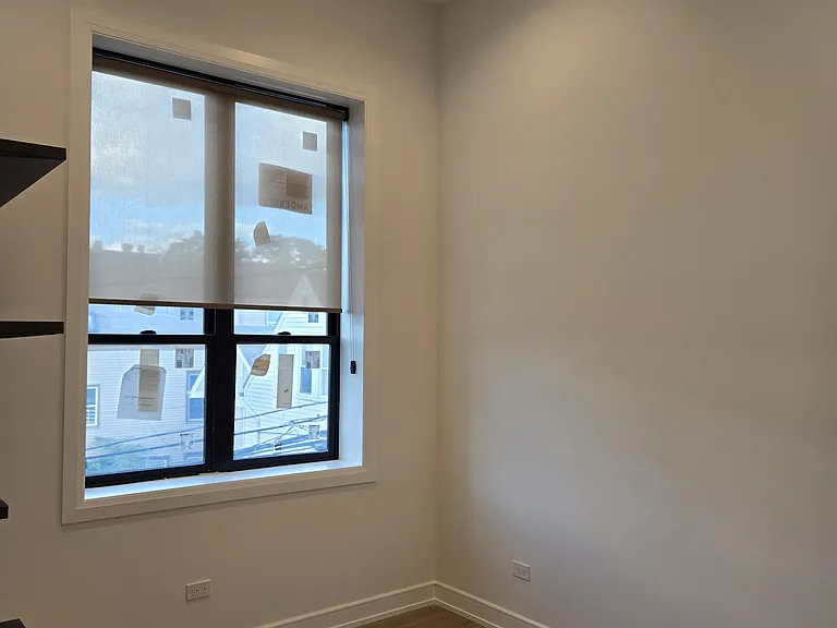 2909 N Milwaukee Ave #1 — Photo 8