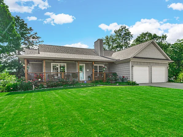 1806 Washington St, Valparaiso, IN 46383