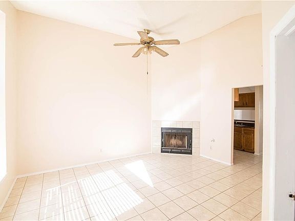 3rd image of 1555 Rebecca Ann Dr #B