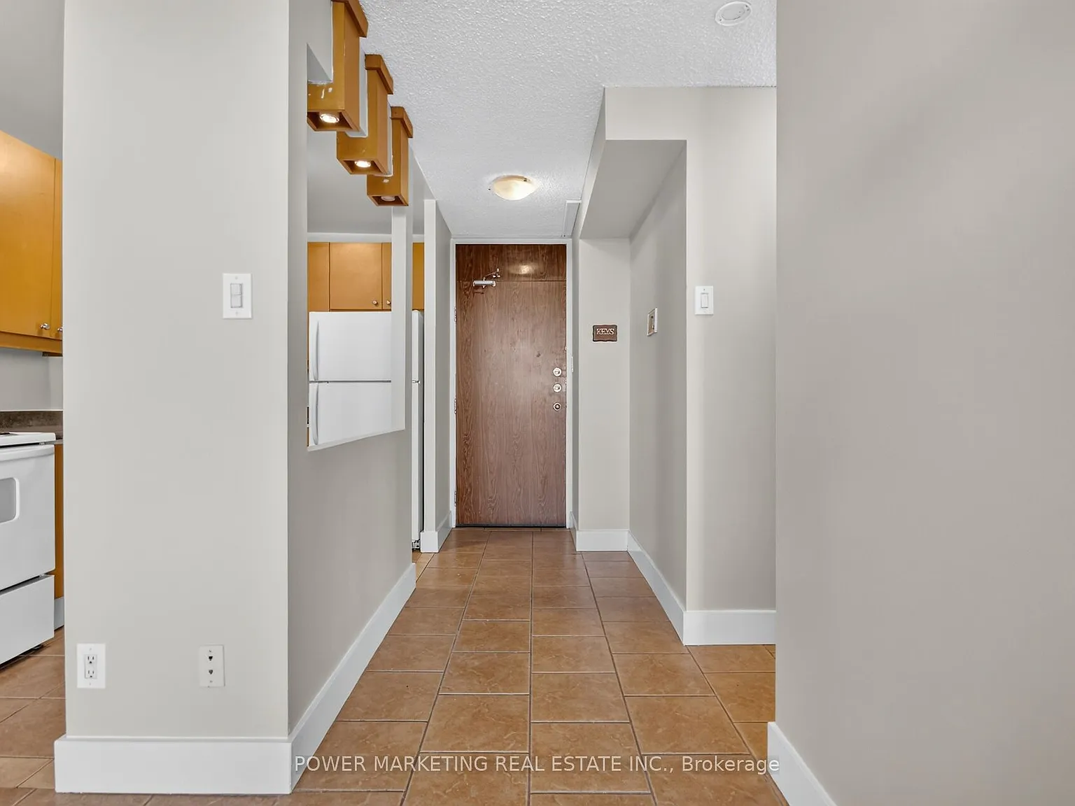 3 bed, $2,500 — Photo 4