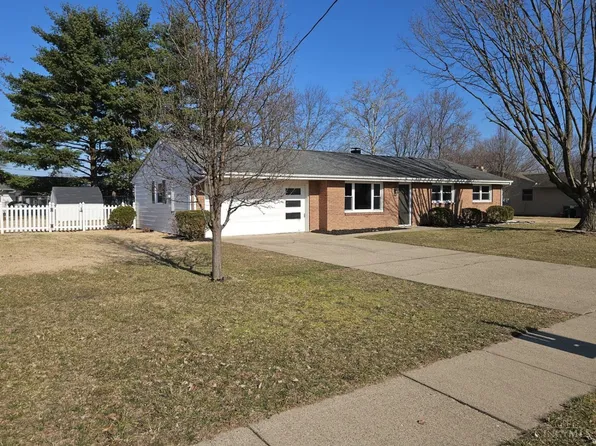 410 Hemlock Dr, Trenton, OH 45067