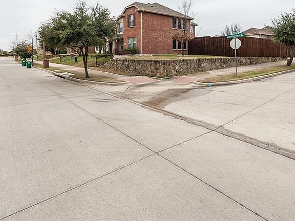 4th image of 3900 Camino Real Trl