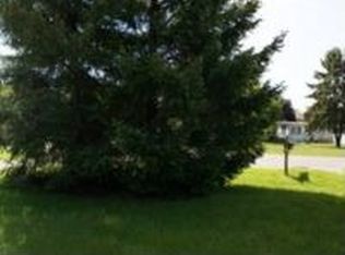 1609 W Shawnee Rd, Baroda, MI 49101