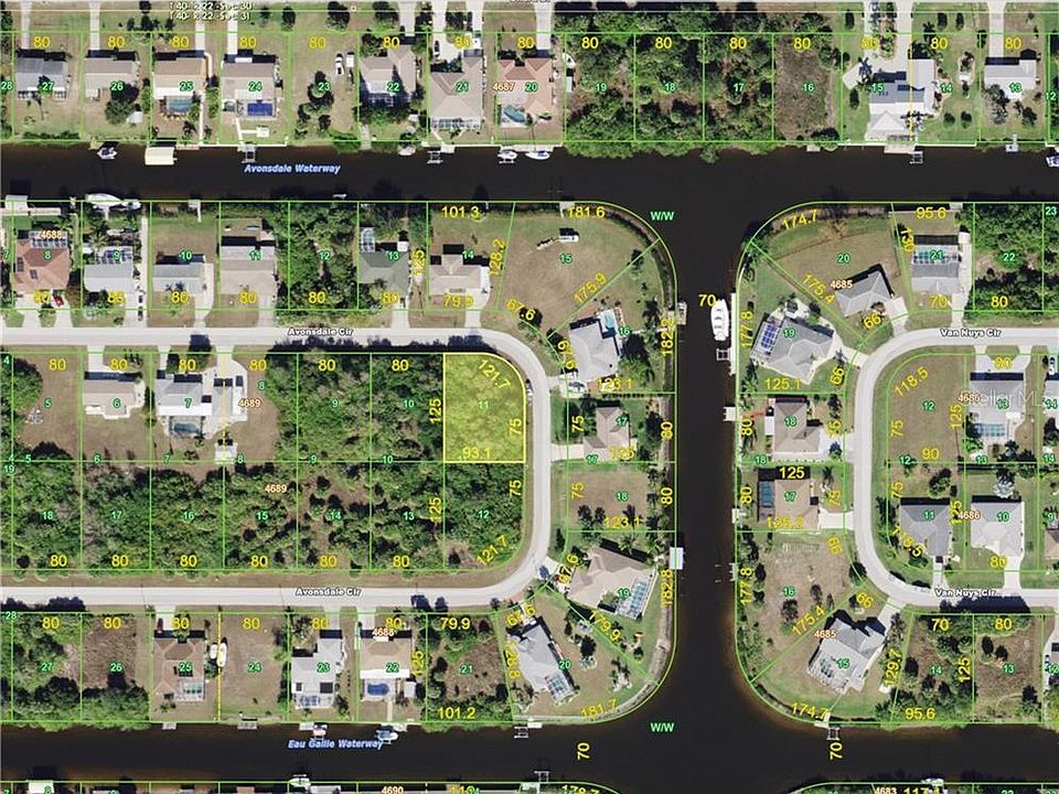 2nd image of 18099 Avonsdale Cir