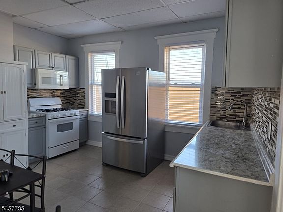 2nd image of 846-848 Market St #2