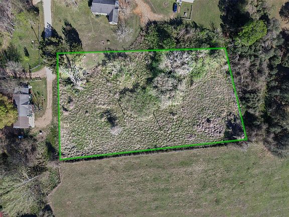 2nd image of 5622 Sample Cemetery Ln