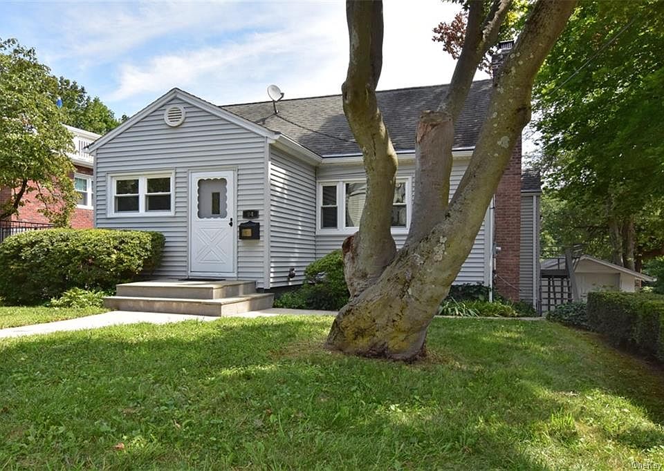 1st image of 94 Northfield Ave