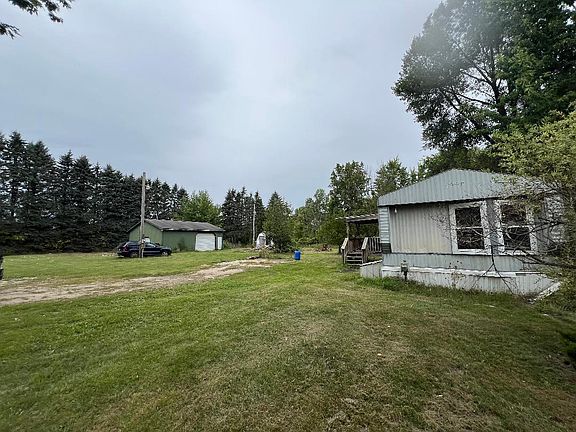 3rd image of 5431 Almy Rd