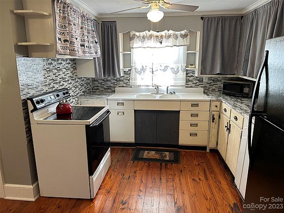 4th image of 138 Brandy Ln