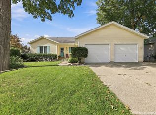 1515 Caprice Dr, Jenison, MI 49428