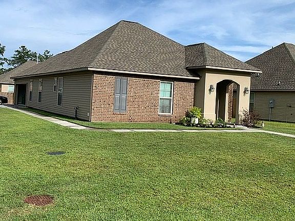 3rd image of 1321 N Creek Dr