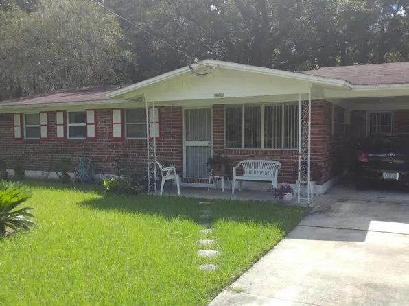 5708 Kinlock Dr S, Jacksonville, FL 32219
