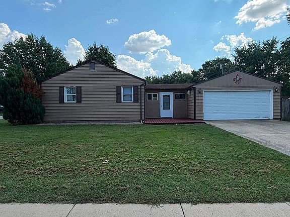 4th image of 1311 Johnson Ln