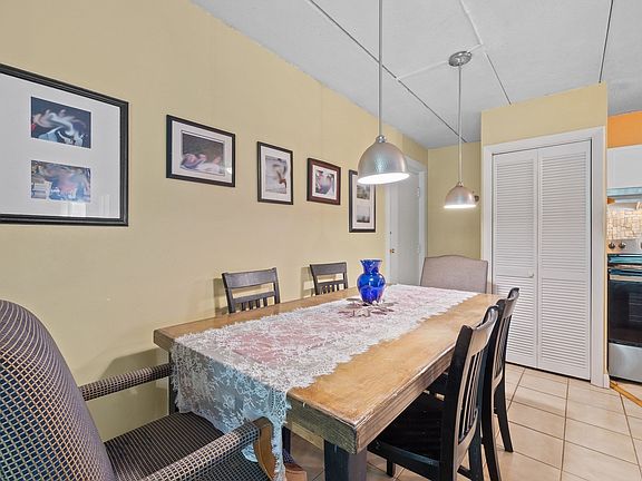 5th image of 296 Commercial St APT 34