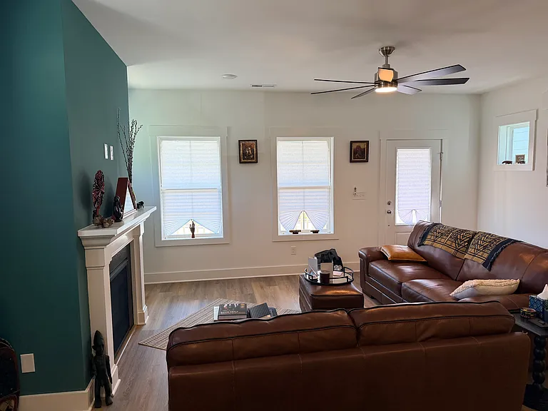 135 Blanche Way — Photo 4