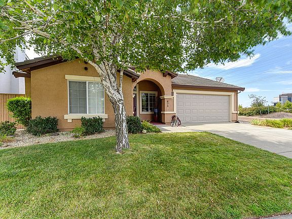 3rd image of 673 Arabesque Cir