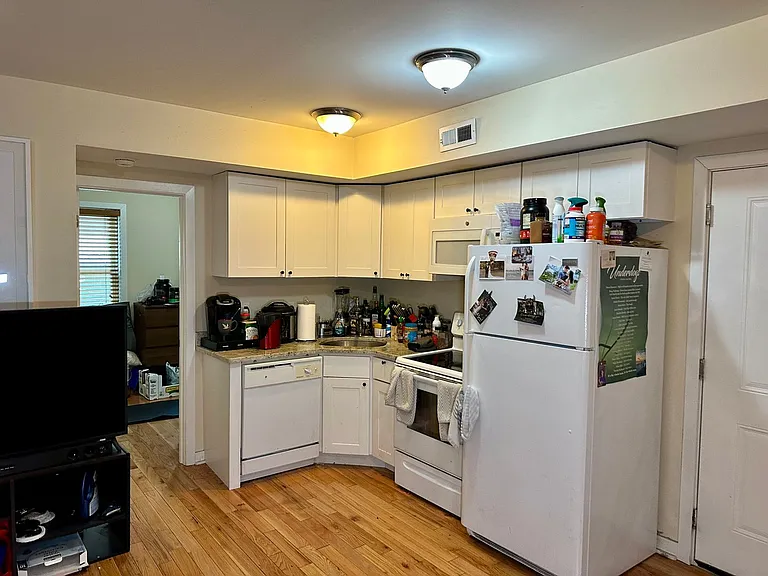 4442 Cresson St — Photo 32