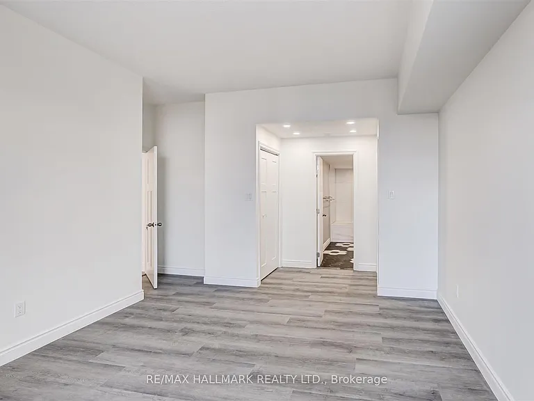 5 Rowntree Rd #Penthouse 1916 — Photo 17