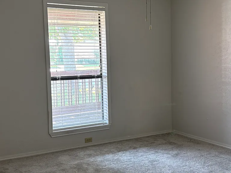 3732 Racquet Ct — Photo 16