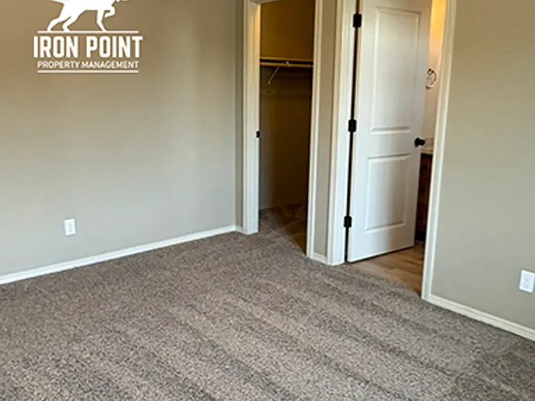 16560 N Profit Cir — Photo 24
