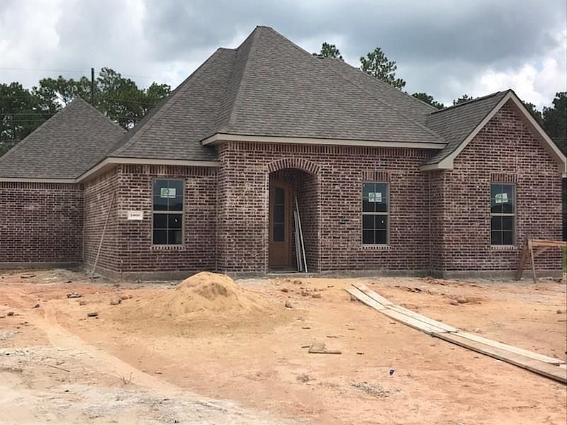 1st image of 2400 Howard Dr