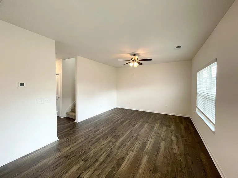 143 Paisley Reece Ln — Photo 4