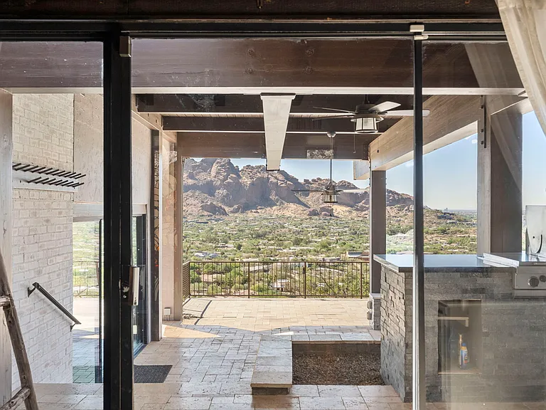 6900 N Highlands Dr — Photo 32