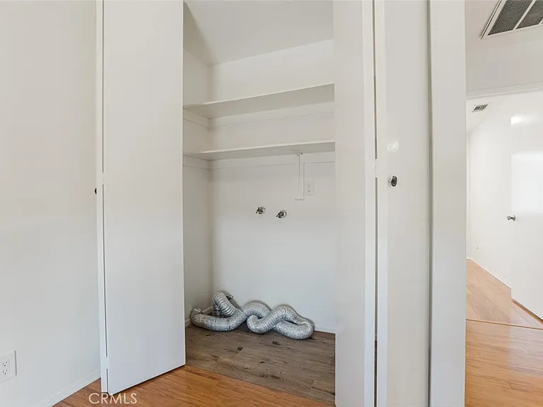 1129 Linden Ave #5 — Photo 15