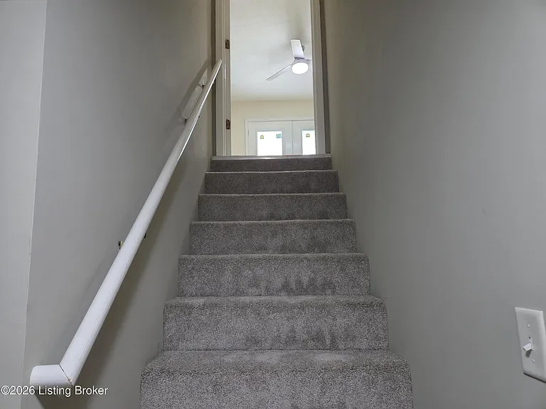 4204 Holly Tree Dr — Photo 34